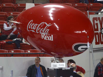 391_9153_Coke_Blimp_edited