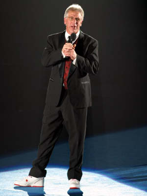 391_9176_Announcer_edited